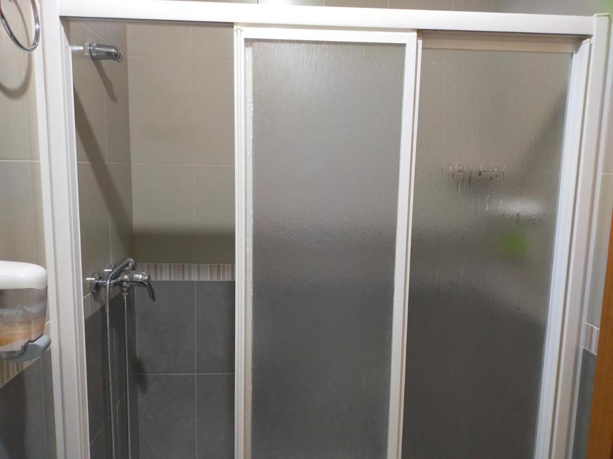 Hostal Banderas Фуэнсанта-де-Мартос Экстерьер фото