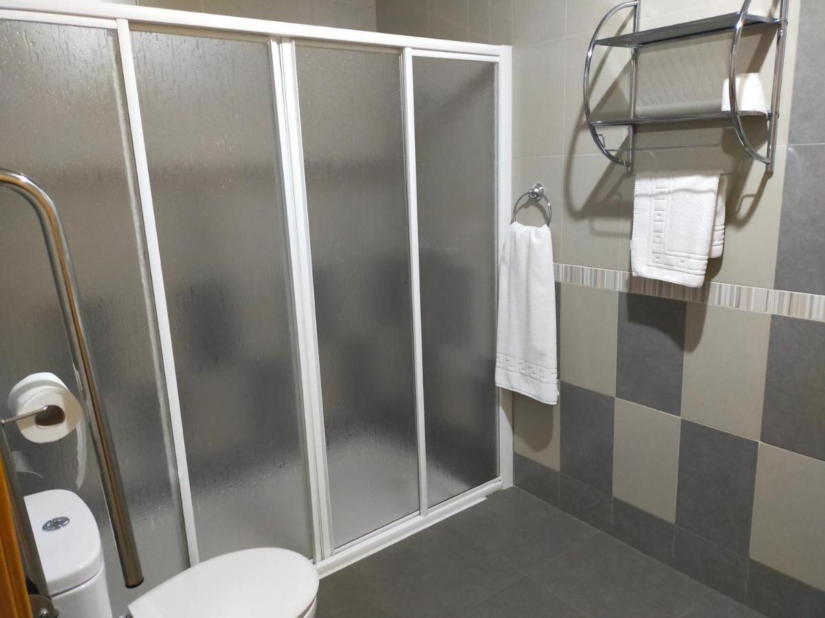 Hostal Banderas Фуэнсанта-де-Мартос Экстерьер фото