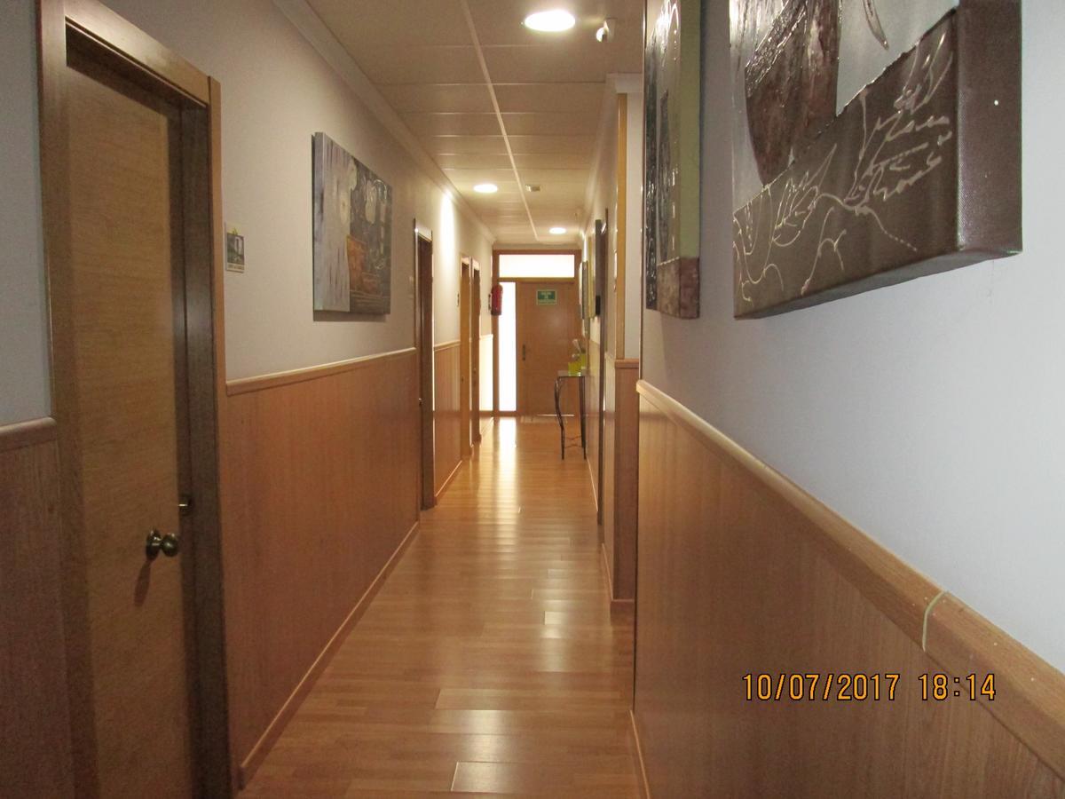 Hostal Banderas Фуэнсанта-де-Мартос Экстерьер фото